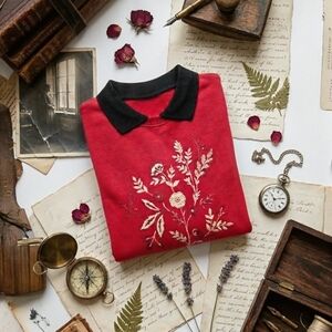 Northern Reflections Floral Rhinestone Sweatshirt XS Petite Red Black Scallop